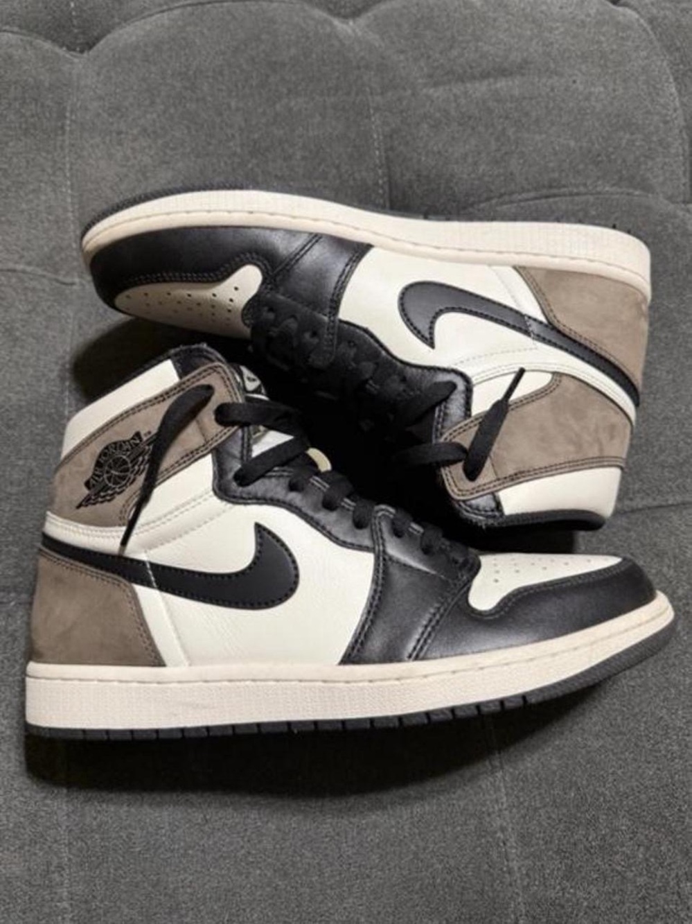 Nike Air Jordan 1 High Mocha’s Sneakers